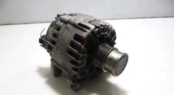 Volkswagen Golf VII Generator/alternator
