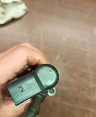 Fuel injector