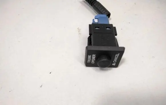 Lexus IS 220D-250-350 Tailgate opening switch 15A257