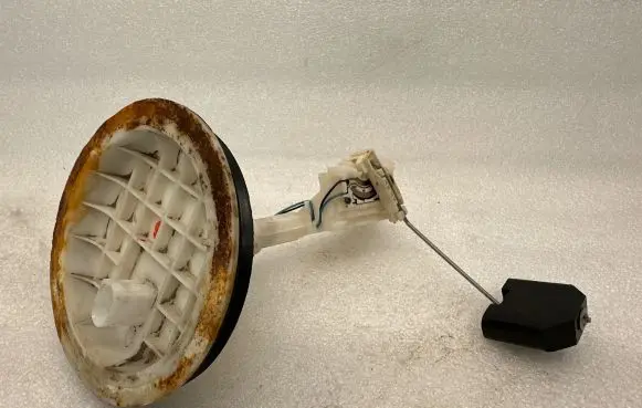 Audi A6 S6 C5 4B Fuel level sensor 4B0201317
