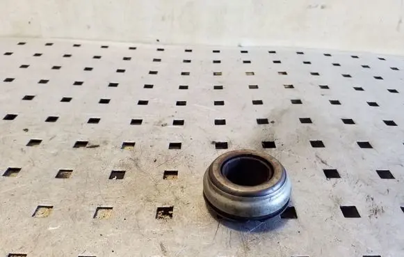 Peugeot 208 I clutch release bearing 