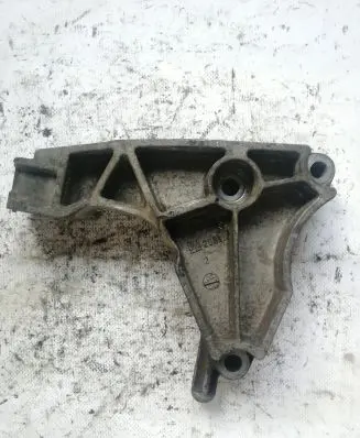 Opel Astra H Gearbox mounting bracket 90496531