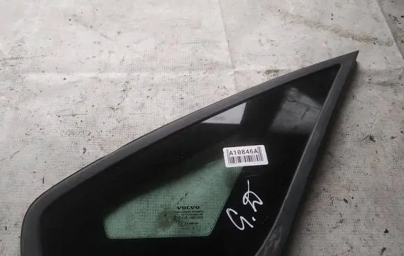 Rear side window