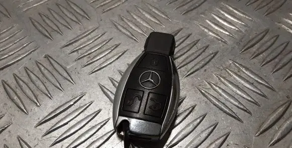 Mercedes-Benz R W251 Ignition key/card 
