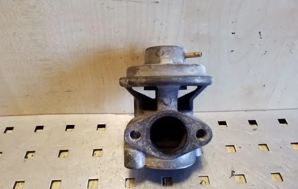 Mitsubishi Pajero EGR valve
