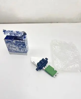 Heater blower fan relay