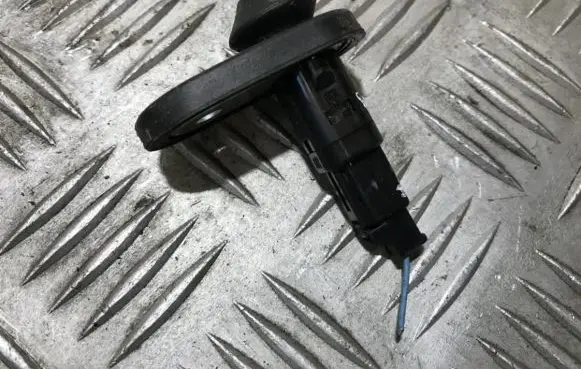Toyota Auris 150 Front door sensor coupe 