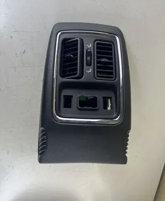Jeep Grand Cherokee Rear air vent grill C01354009BL IMC861X9AJ 04961630