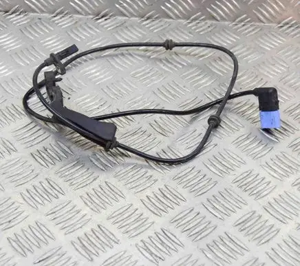 Mercedes-Benz CLA C117 X117 W117 ABS rear brake sensor A2469059402