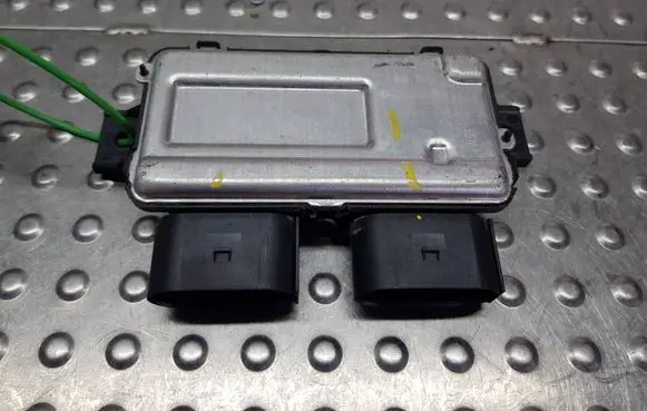 Mercedes-Benz GLE W167 Fuel injection pump control unit/module S26371030 A0009008214