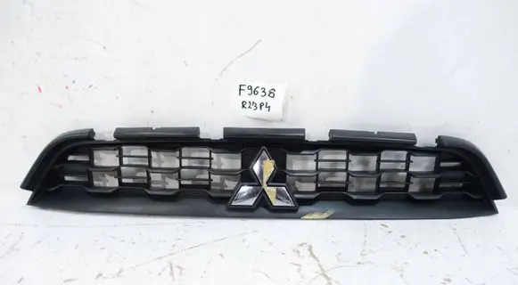 Mitsubishi ASX Front bumper upper radiator grill 6402A318