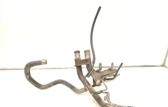 Engine coolant pipe/hose