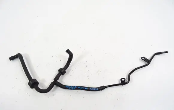 Volkswagen Touran III Engine coolant pipe/hose 5K0121070C