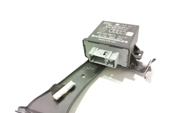 Audi A3 S3 8P Light module LCM 8P0907357C