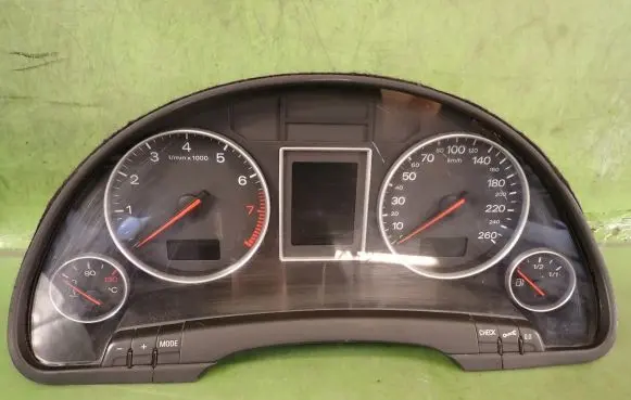 Audi A4 S4 B6 8E 8H Speedometer (instrument cluster)
