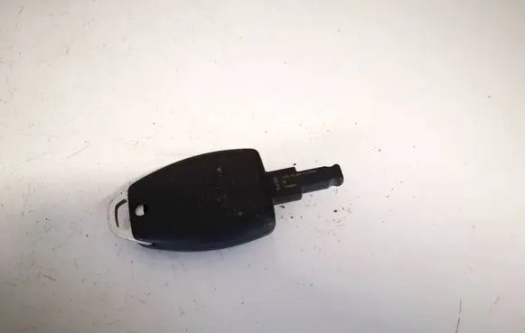 Volvo V50 Ignition key/card 31110091