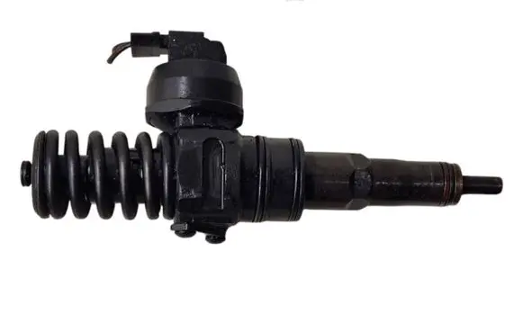 Citroen Berlingo Fuel injector 038130073AG 0414720215
