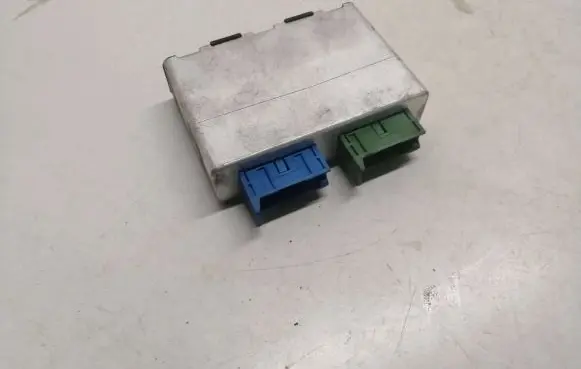 BMW 5 E34 Comfort/convenience module 61351379379 5DS00513801