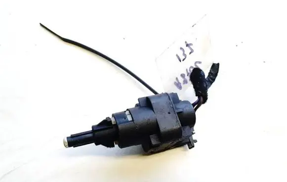 Volkswagen Polo IV 9N3 Brake pedal sensor switch