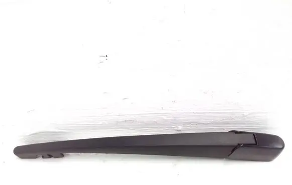 Honda CR-V Rear wiper blade arm