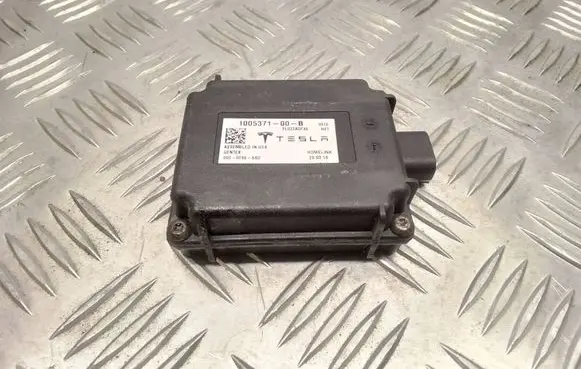 Tesla Model S Other control units/modules 100537100B