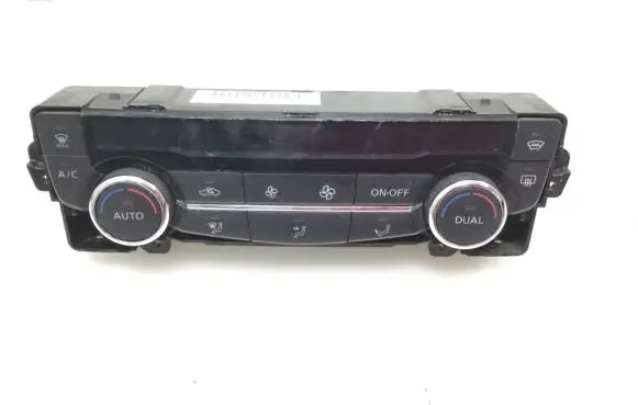 Nissan Qashqai Air conditioner control unit module 275004EA1A