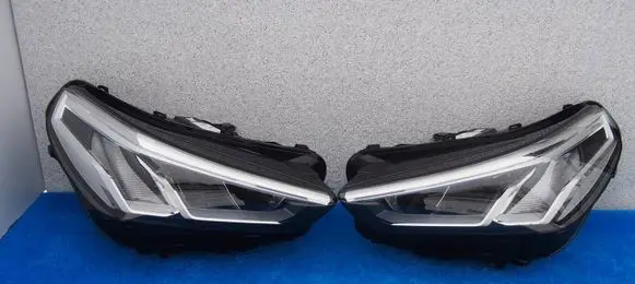 BMW X1 U11 Headlights/headlamps set 5A9A221 5A9A222
