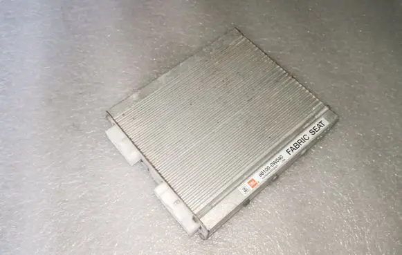 Toyota Highlander XU20 Sound amplifier 861000W040