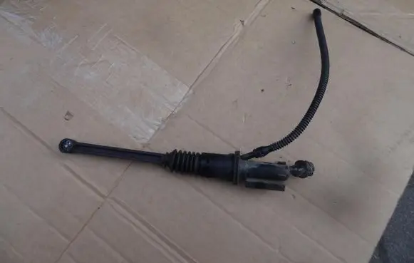 Citroen C3 Clutch slave cylinder 9812924380