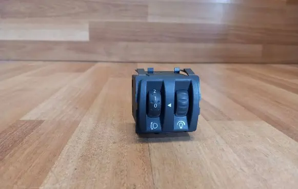 Renault Scenic II - Grand scenic II Headlight level height control switch 8200121805B 8200121805 88020005