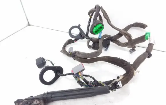 Volvo V70 Front door wiring loom 30773668