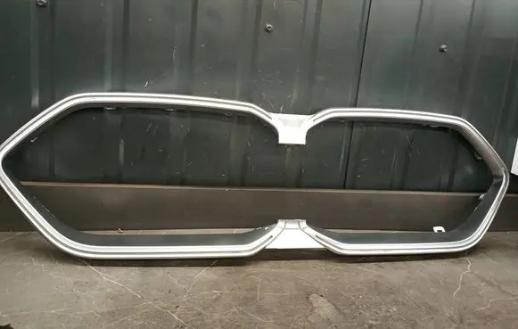 BMW X2 U10 Front bumper upper radiator grill 13310030020