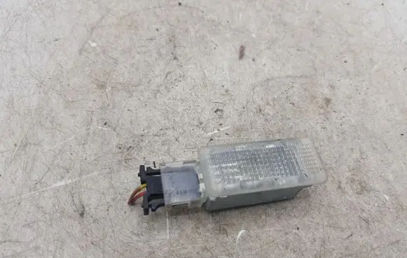 Volkswagen Golf Plus Rear seat light 6L0947415