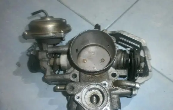 Nissan Maxima Throttle valve a001292415 tiksliaineaisku