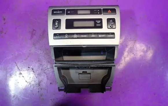 Toyota Corolla E120 E130 Climate control unit 