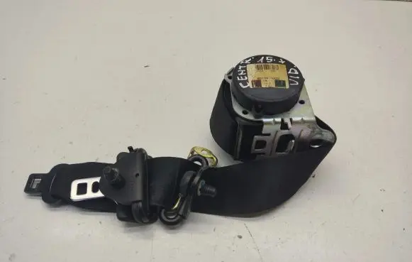 Middle seatbelt (rear)