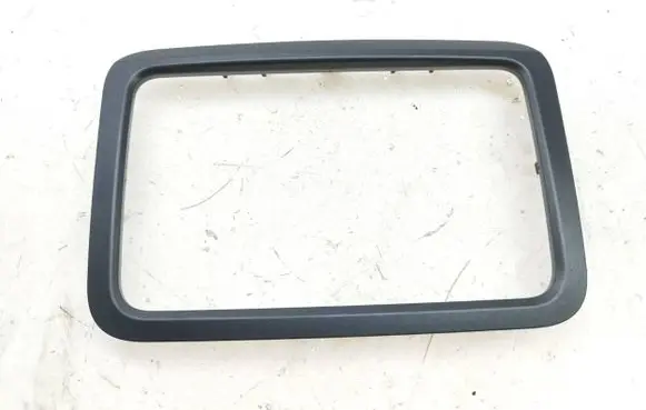 Radio/GPS head unit trim