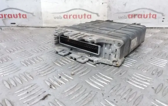 Volkswagen Golf III Engine control unit/module 037906024AG