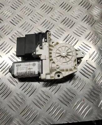 Volkswagen Touran I Rear door window regulator motor 995929106 1K0959704B