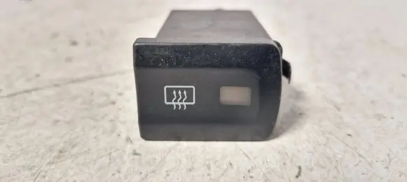 Volkswagen Golf IV Windscreen/window heater switch 8L0941503A