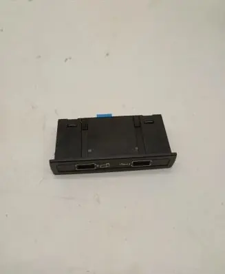 Mercedes-Benz GLE (W166 - C292) USB socket connector A1728202000