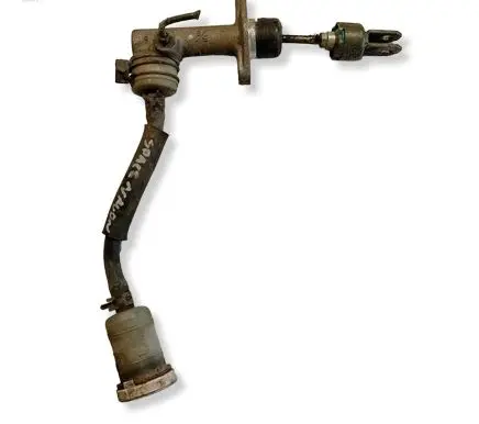 Mitsubishi Space Wagon Clutch master cylinder MR351508