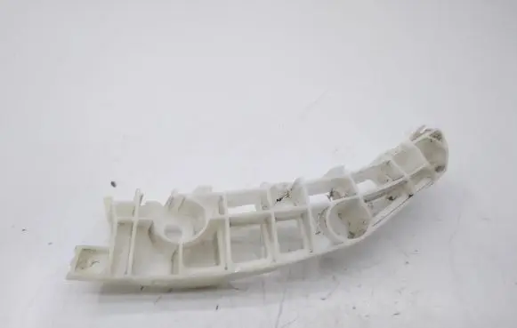 Mitsubishi Outlander Front bumper mounting bracket