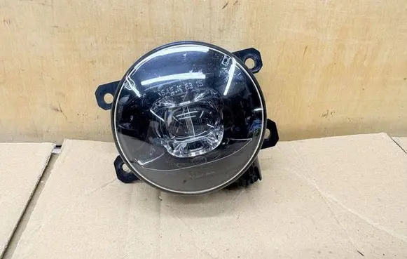 Peugeot 3008 II Front fog light 9826960480