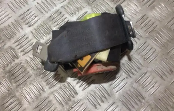 Mazda Premacy Rear seatbelt T89244T