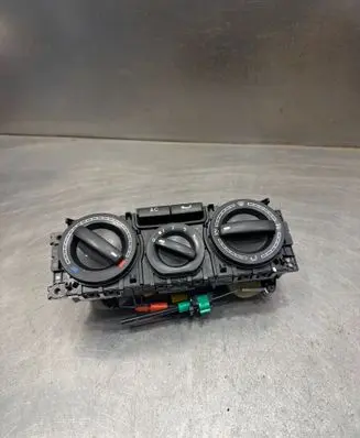 Volkswagen Transporter - Caravelle T5 Climate control unit 7H0820045D9B9 2121K23 4250842