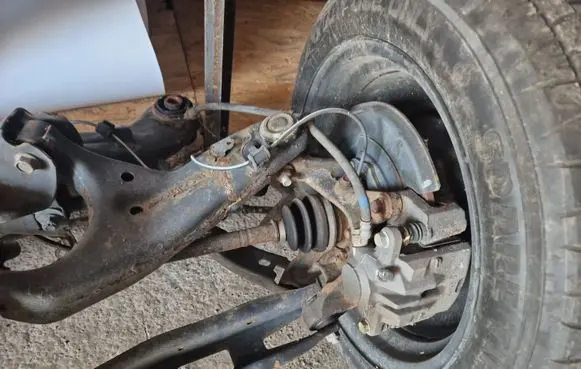 Subaru Impreza V Stub axle