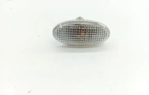 Mazda 5 Front fender indicator light E13010635