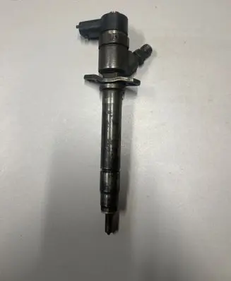 Volvo V70 Fuel injector 0445110078