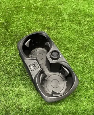 BMW M3 G80 Cup holder 6809803 20230214 83329001